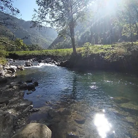 Chalet 8 Personnes + Grand Terrain Et Riviere *