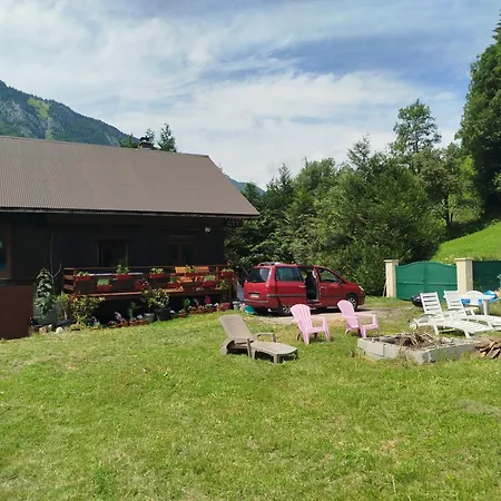 8 Personnes + Grand Terrain Et Riviere Chalet Entremont